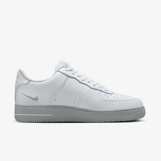 NIKE AIR FORCE 1 07 