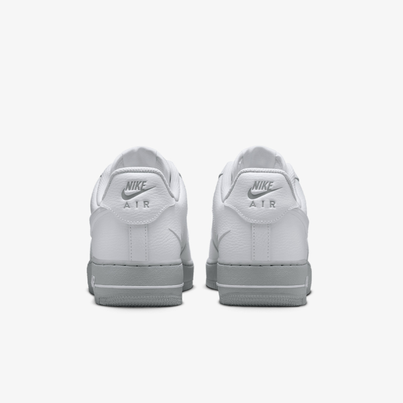 NIKE AIR FORCE 1 07 