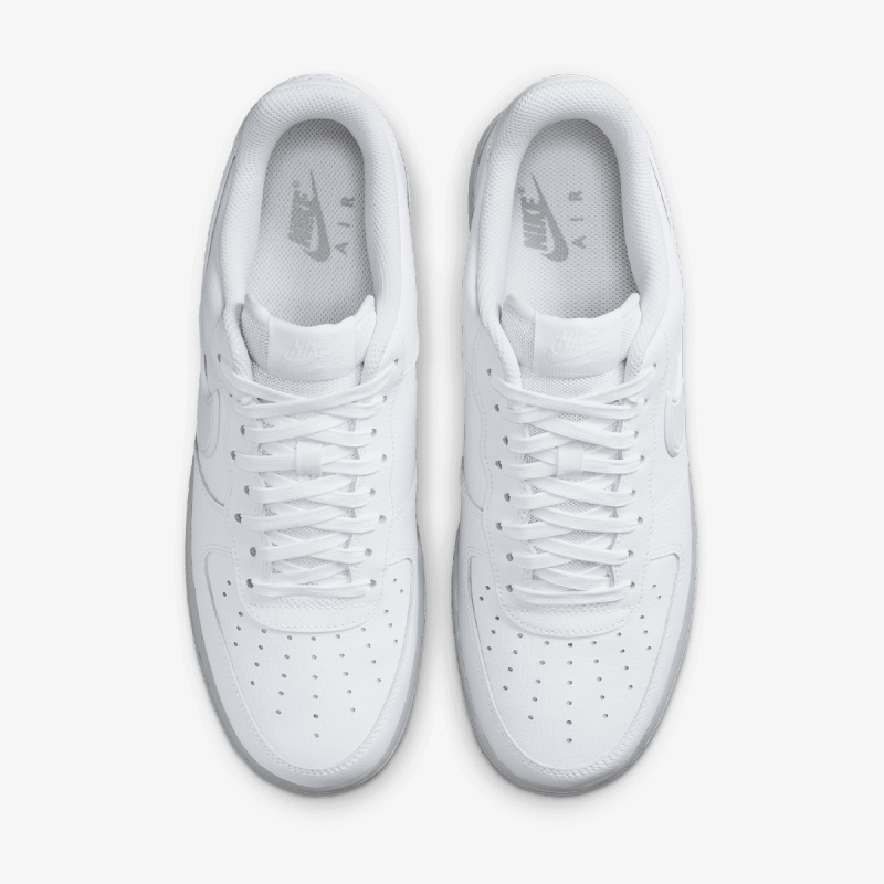 NIKE AIR FORCE 1 07 