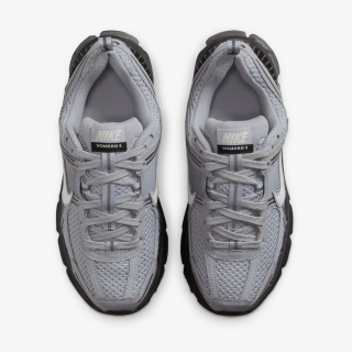 Nike Vomero 5 