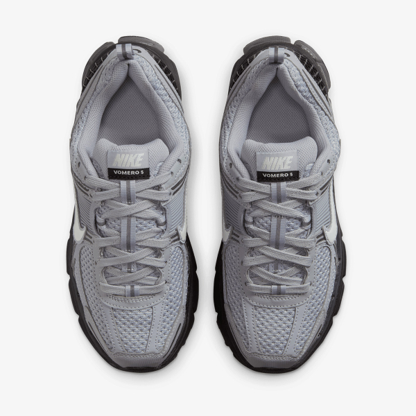 Nike Vomero 5 