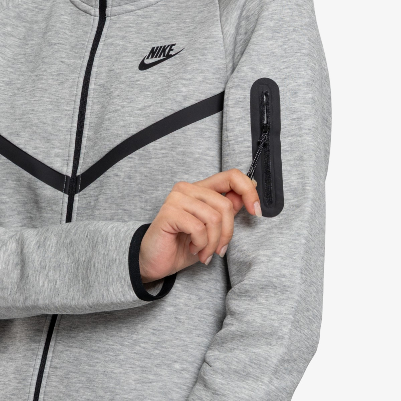 Nike Sportswear 
