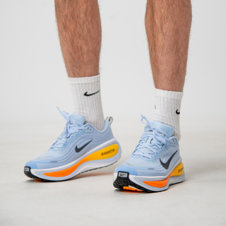 Nike Vomero Plus 