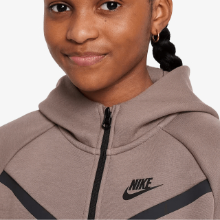 Nike Sportswear 