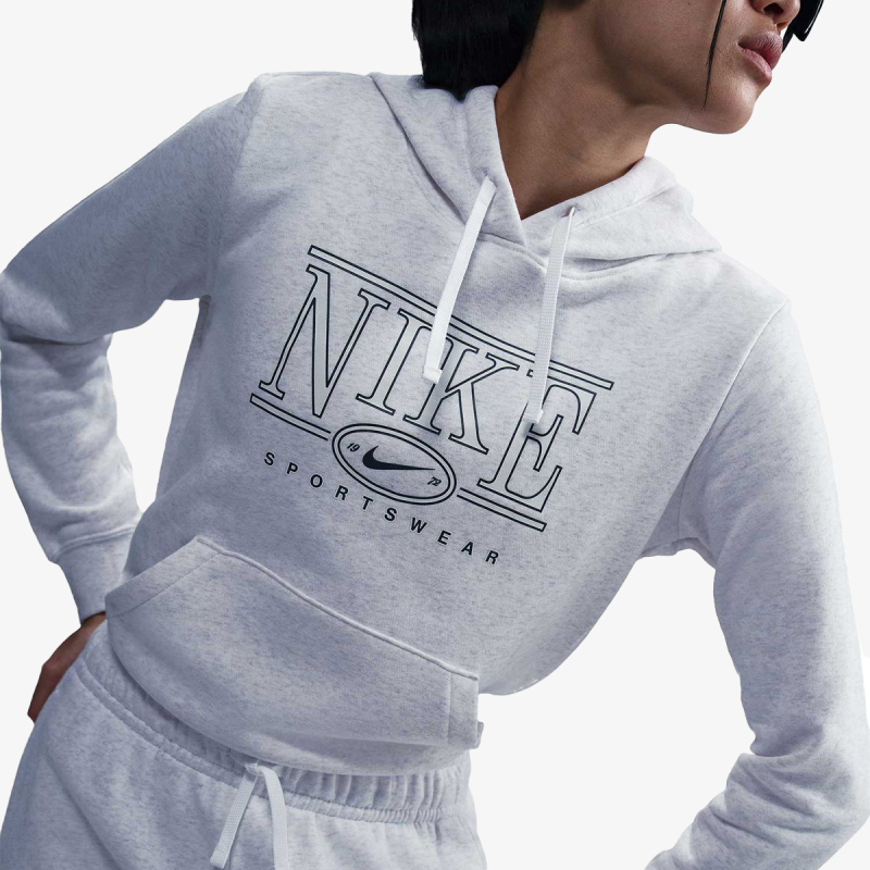 Nike Sportswear Club 