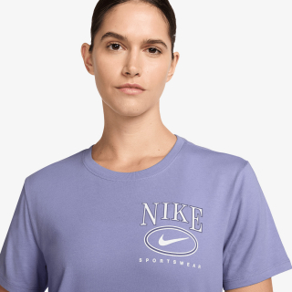 Nike Sportswear Club 