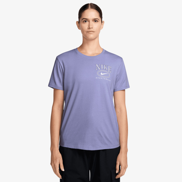 Nike Sportswear Club 