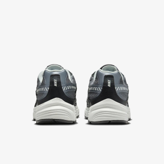 Nike NIKE INITIATOR SC 