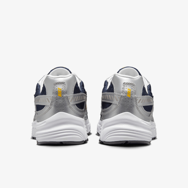 NIKE INITIATOR 