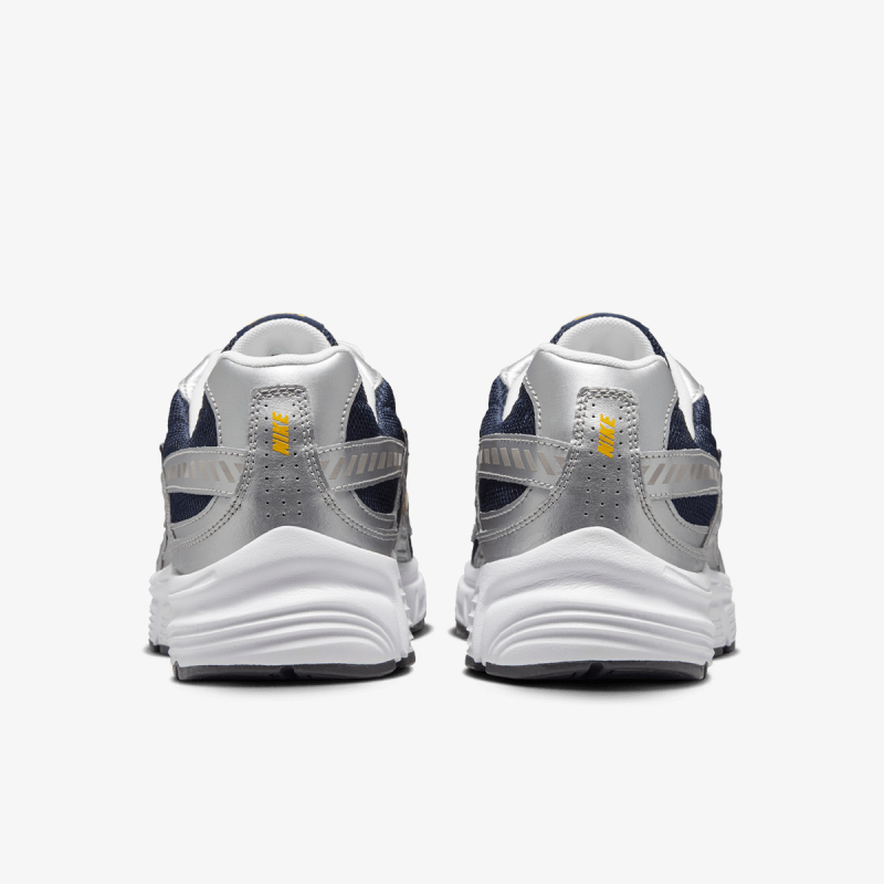 NIKE INITIATOR 