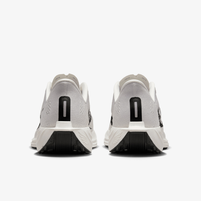 Nike PEGASUS PLUS RUN 