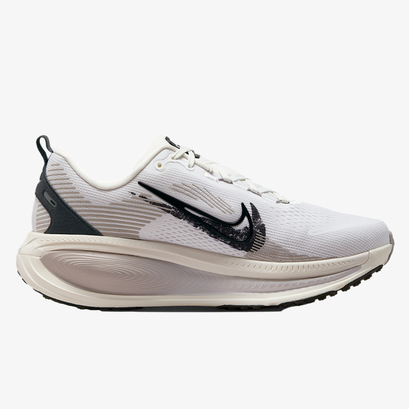 Nike Vomero 18 Run 