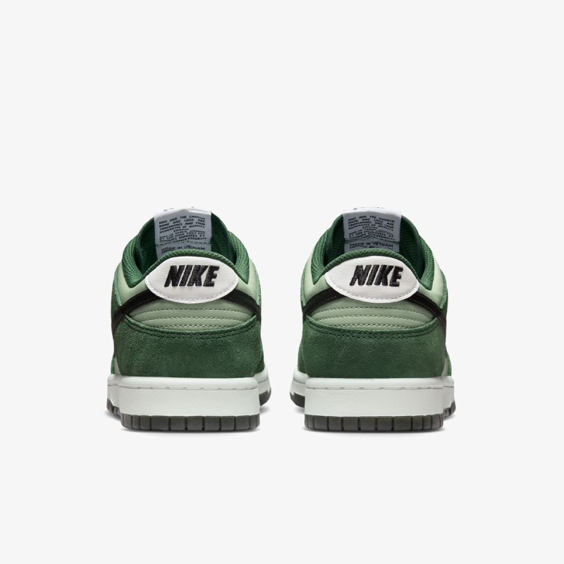 Nike Dunk Low Retro 