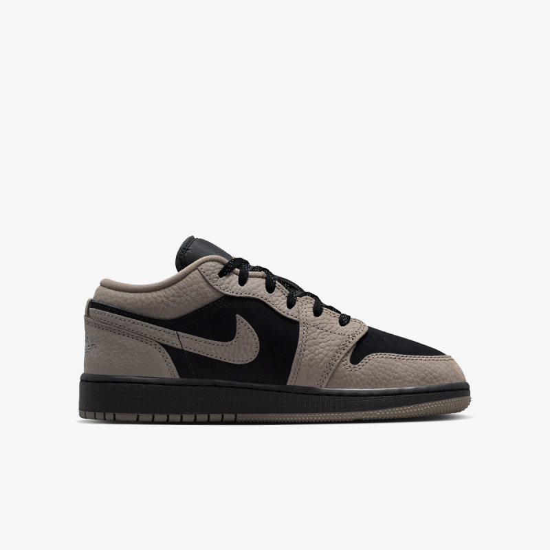 Nike Air Jordan 1 Low SE 