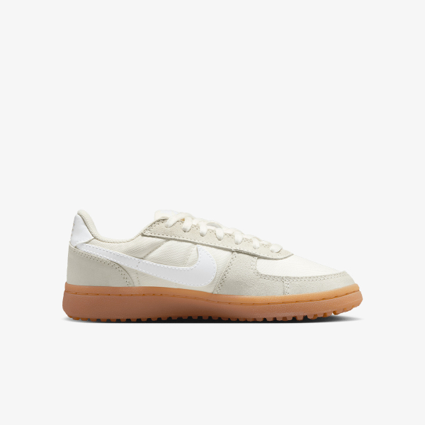 Nike Field General 