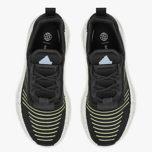 adidas SWIFT RUN 23 