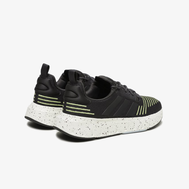 adidas SWIFT RUN 23 