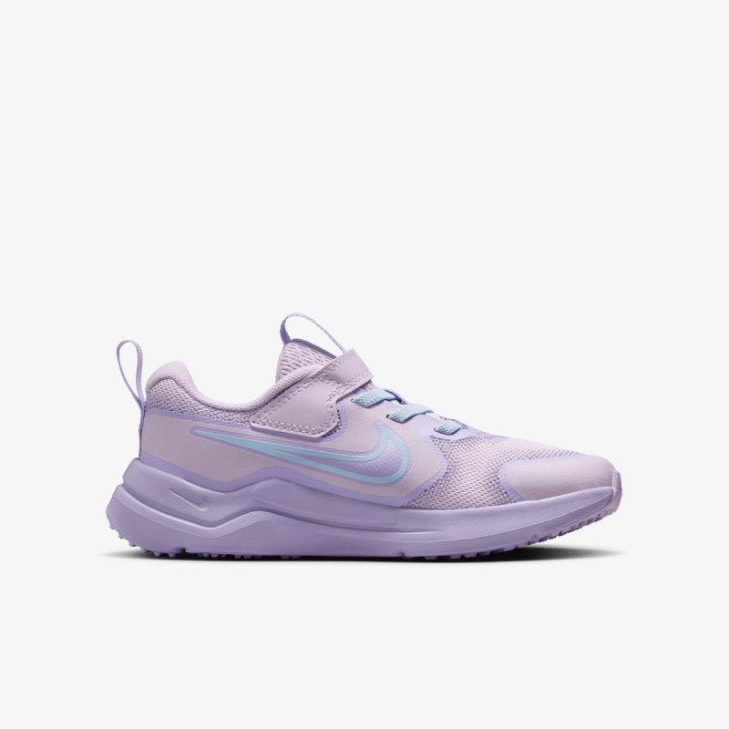 Nike Cosmic Runner