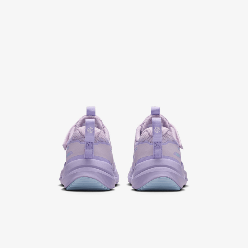 Nike Cosmic Runner