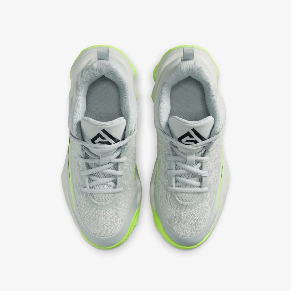 Nike Giannis Immortality 4 