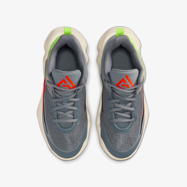 Nike Giannis Immortality 4 