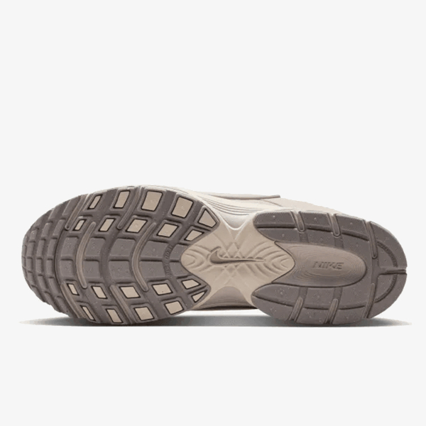 Nike NIKE V5 RNR SUEDE 