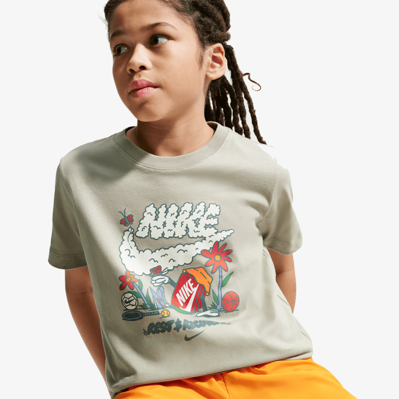 Nike Boxy Rest 