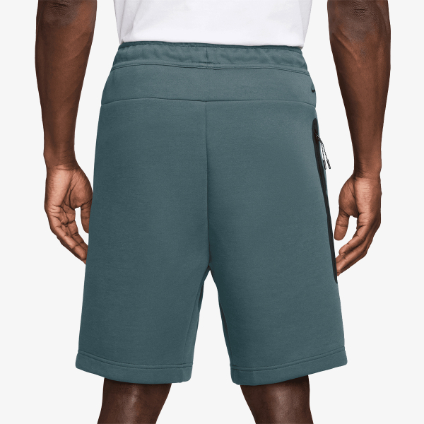 M NK TECH FLC SHORT 