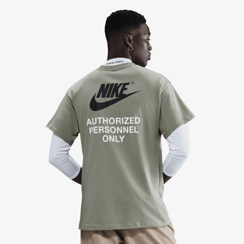 Nike Sportswear 