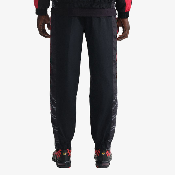 Nike Tuned Sportswear 