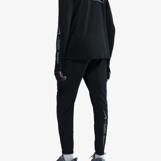 Nike Dri-FIT Stride Energy 