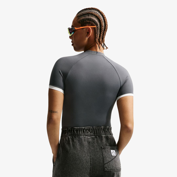 Nike W NK SS FITTED TOP GLS 