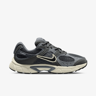 Nike V5 Runner 
