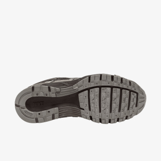 W NIKE P-6000 