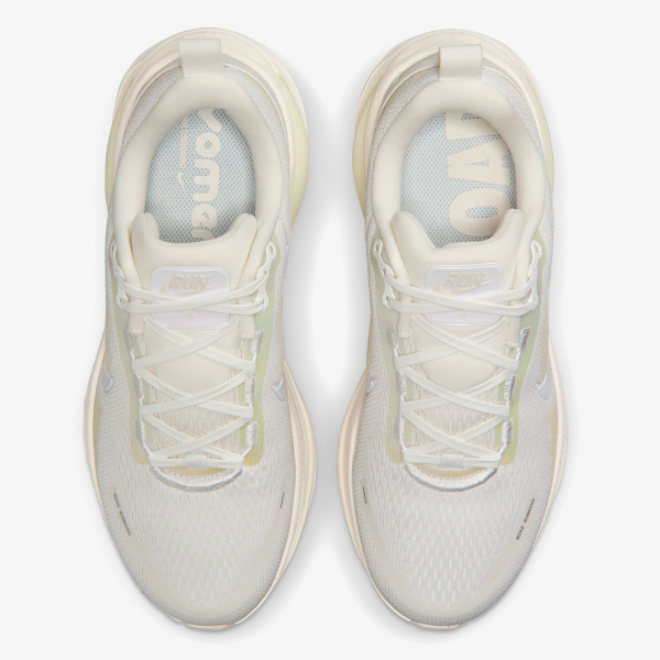 Nike Vomero 18 ESS 