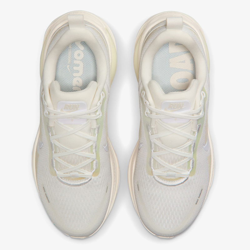 Nike Vomero 18 ESS 