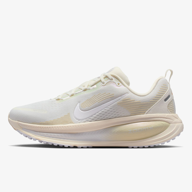 Nike Vomero 18 ESS 