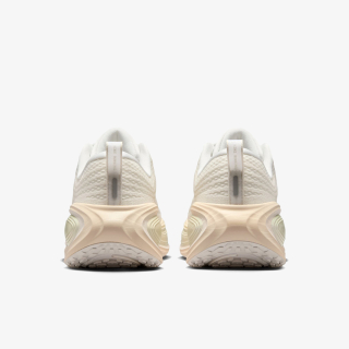 Nike Vomero Plus 