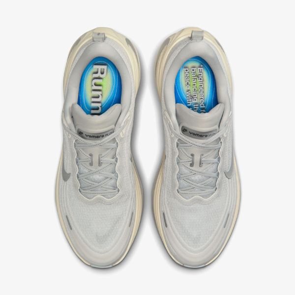 NIKE VOMERO PLUS EMEA 