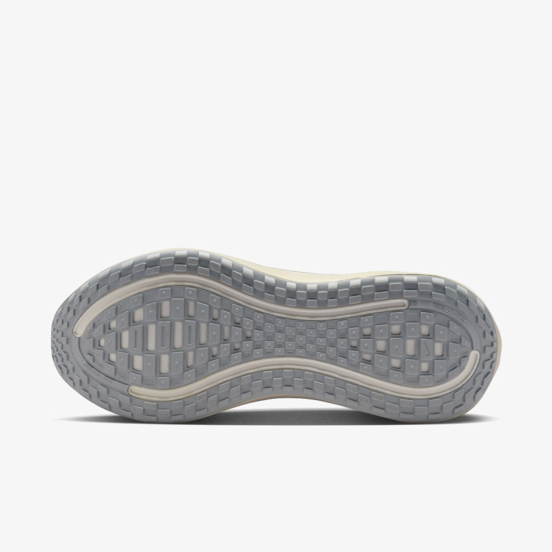 NIKE VOMERO PLUS EMEA 