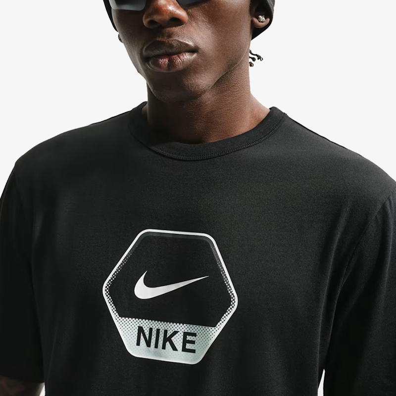 Sportswear 