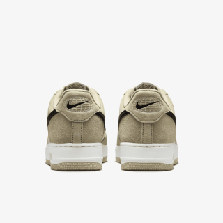 NIKE AIR FORCE 1 07 LV8 