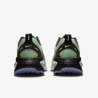 NIKE VOMERO 18 SE 