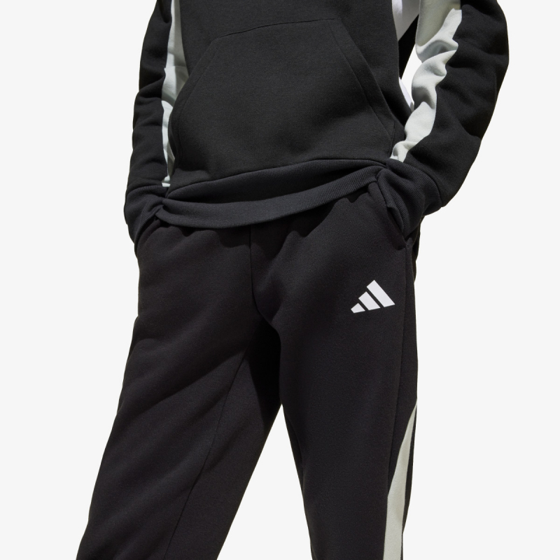 adidas Seasonal Essentials Colorblock 