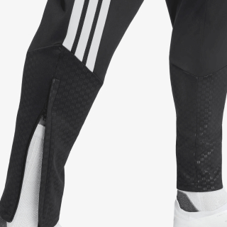 adidas LFC TR PNT 