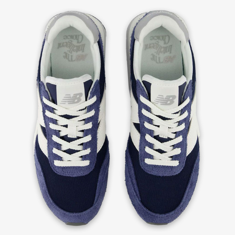 New Balance 370 