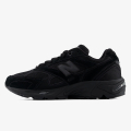 New Balance 880 