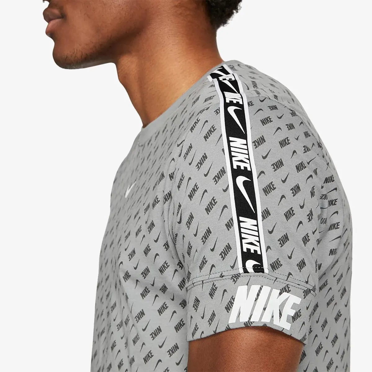 Nike Sportswear Repeat Print 